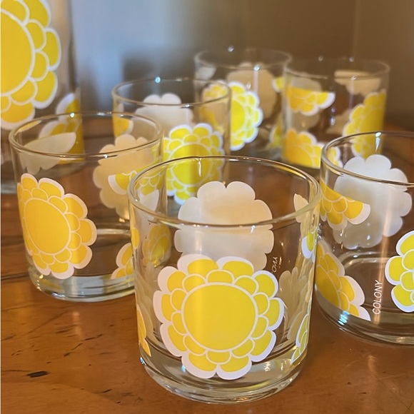 Vintage Colony MCM Yellow set/6 glasses tumblers + pitcher Daisy ditsy flower - Picture 3 of 5